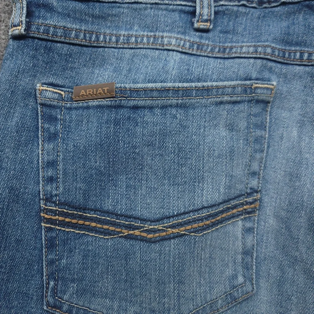 Ariat M2 Legacy Jeans Mens 40x34 Relaxed Boot Cut Medium Wash Denim Work Western